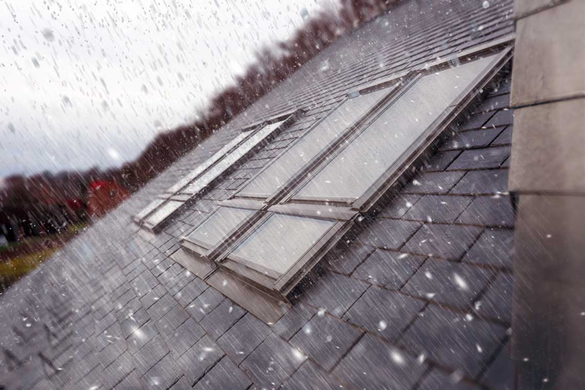 Dachfenster-im-Winter